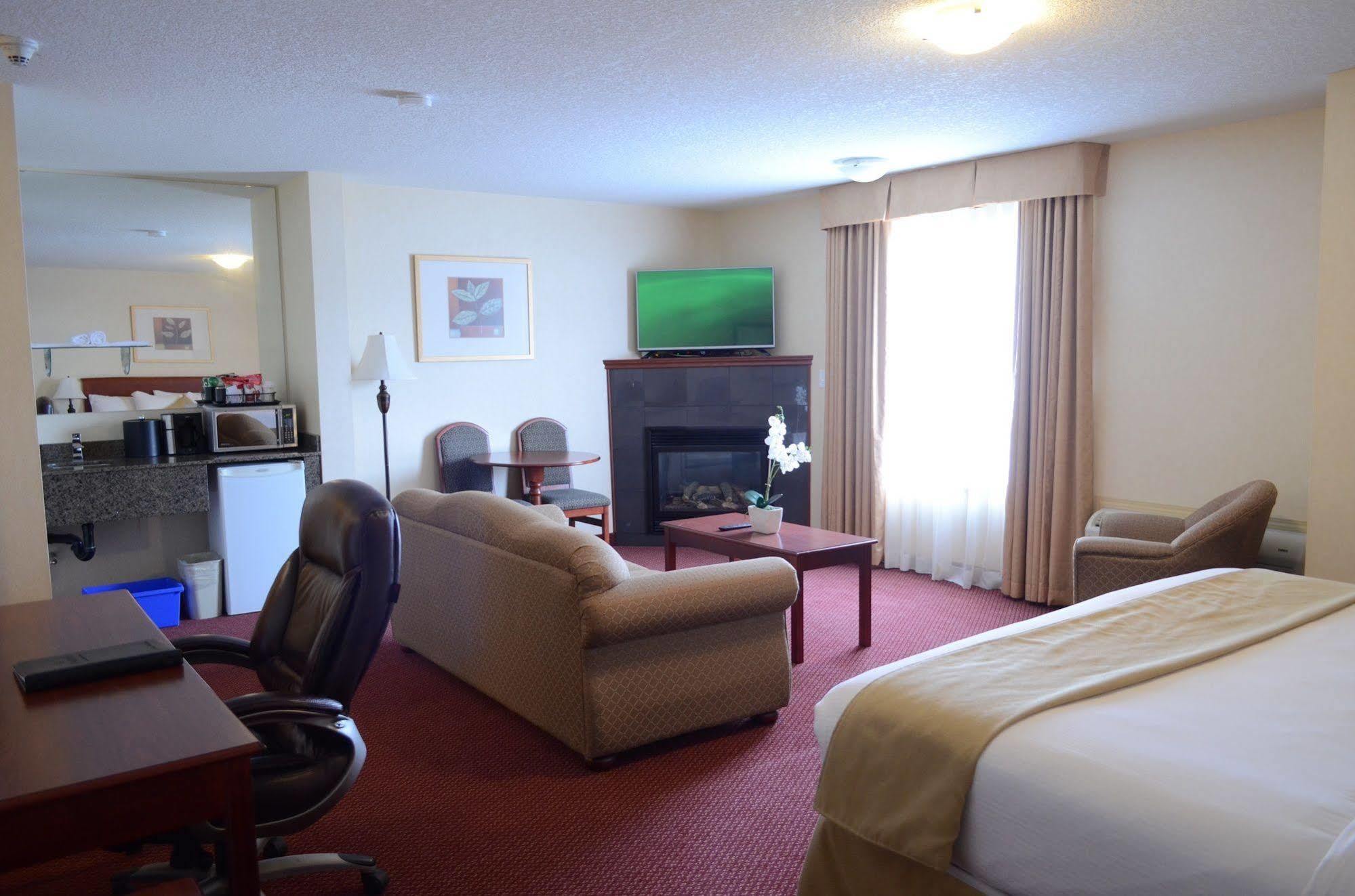 Quality Inn & Suites Edmonton International Airport Leduc Exterior foto